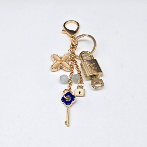 100% Auth Louis Vuitton Lock & Key with unbranded Bagcharm, Keycharm, Keychain - Picture 6 of 9